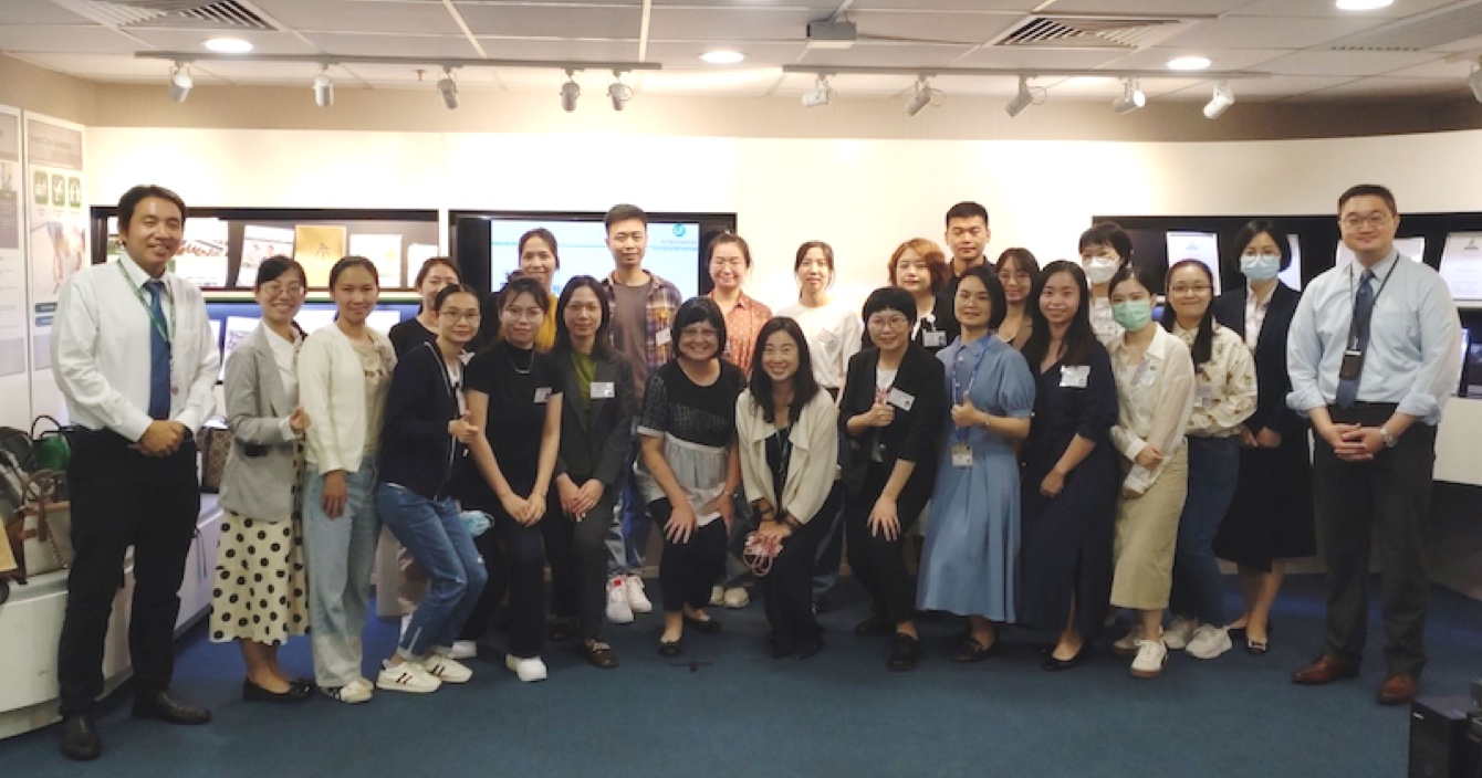 云顶国际yd2333科子公司香港卫安快讯：香港护理专科学院到访参观创新养老方案、卫安义工队参与儿童托管活动
