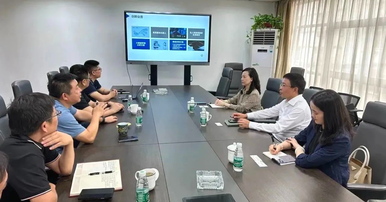 苏州银行贝灏明行长一行莅临云顶国际yd2333科子公司中科智能交流考察